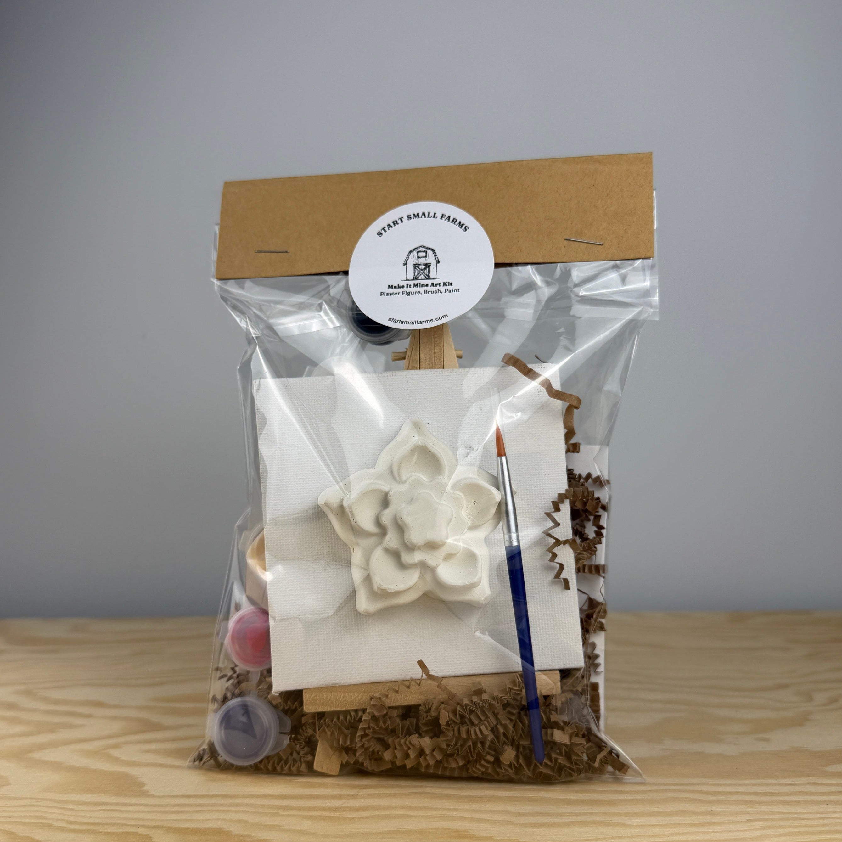 Make It Mine Kit, Display Figure with Easel in the Flower design, peony mold