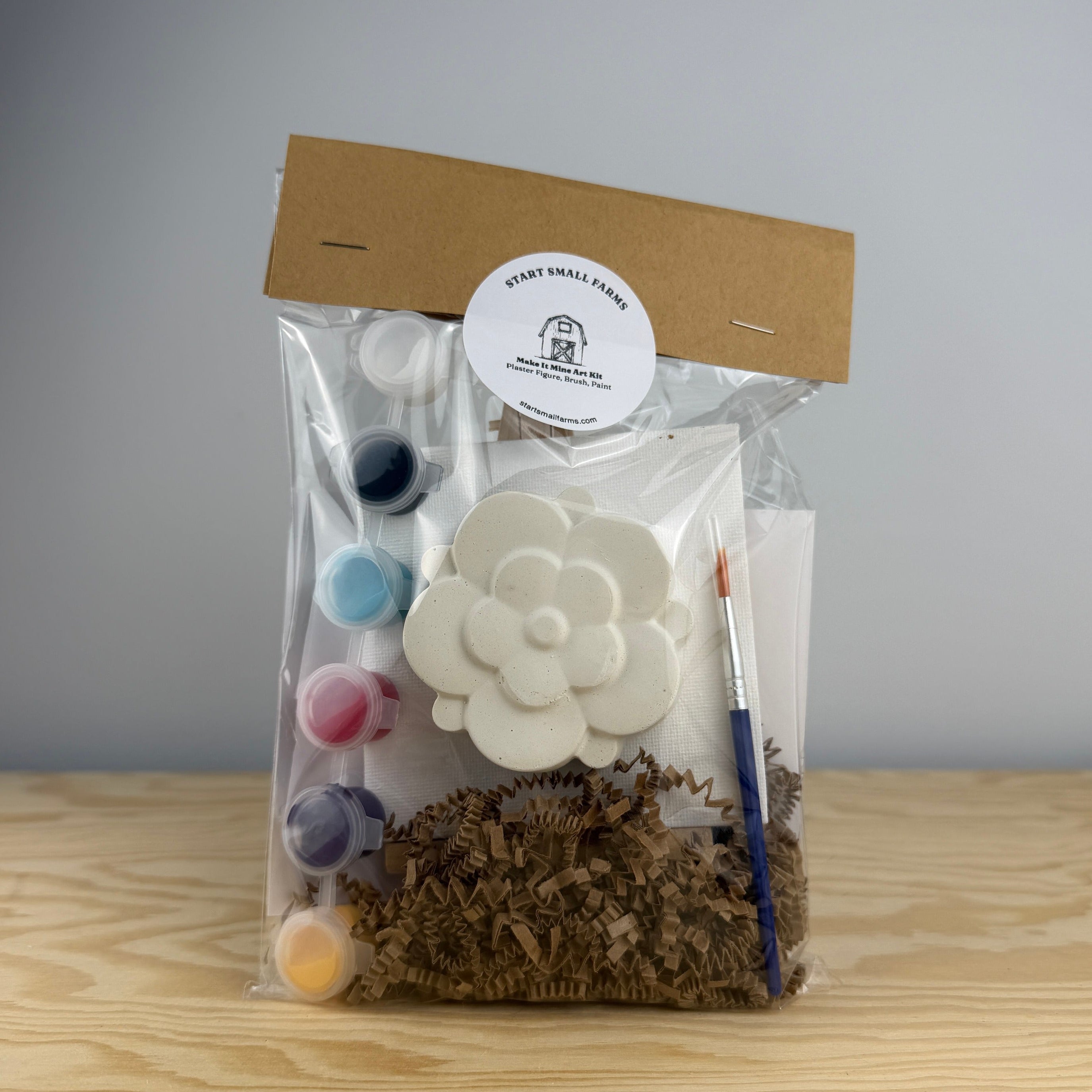 Make It Mine Kit, Display Figure with Easel in the Flower design, rose mold